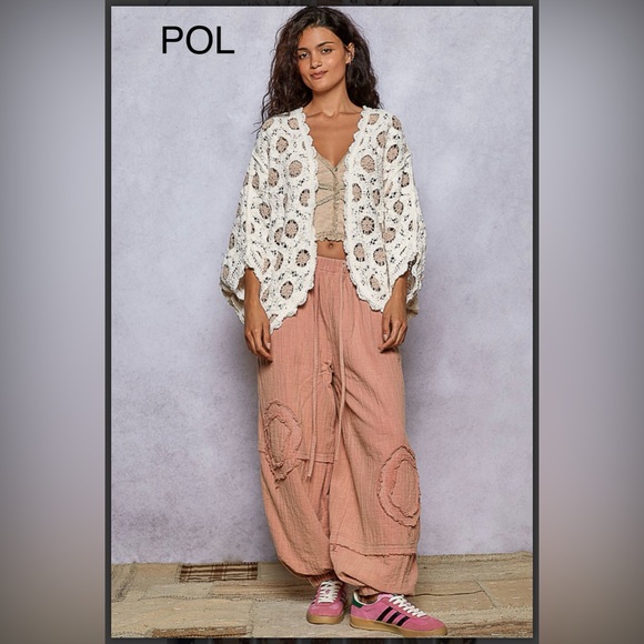 BP219-1🤍🤎NEW! POL pretty cream+tan/blush crochet open sweater perfect transition - Picture 3 of 8